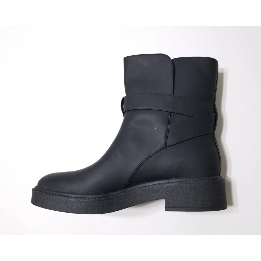 NIB Vince Kaelyn Leather Waterproof Moto Ankle Boots Black Buckle 9.5 $350